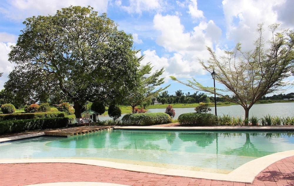 Sotogrande Iloilo Hotel Exterior photo