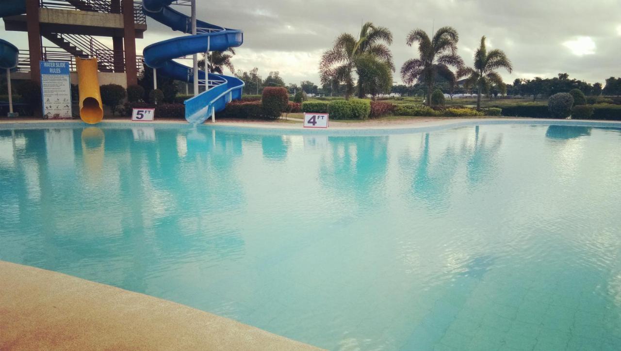 Sotogrande Iloilo Hotel Exterior photo